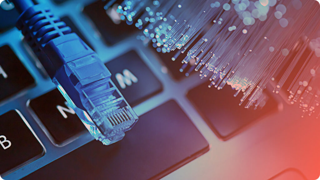 Diferenças entre fibra óptica tradicional e empresarial 